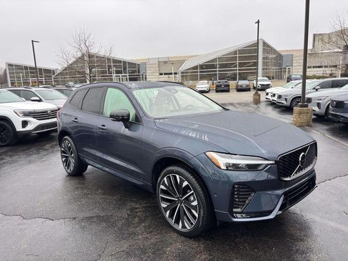 2026 Volvo XC60 B5 Ultra