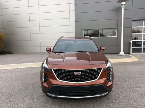 2019 Cadillac XT4 Premium Luxury