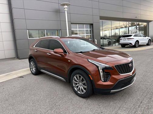 2019 Cadillac XT4 Premium Luxury