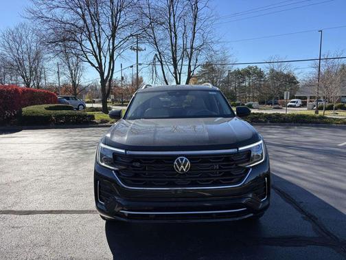 2026 Volkswagen Atlas 2.0T SEL Premium R-Line 4MOTION