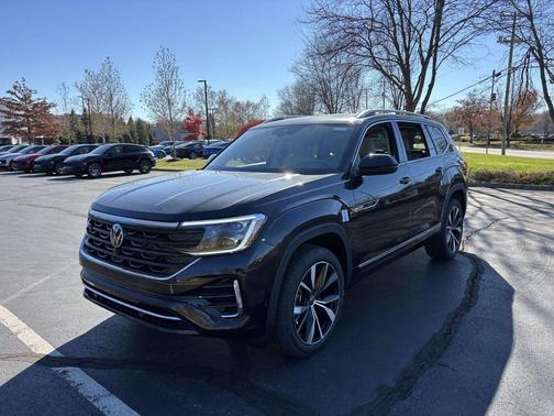 2026 Volkswagen Atlas 2.0T SEL Premium R-Line 4MOTION