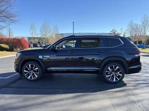 2026 Volkswagen Atlas 2.0T SEL Premium R-Line 4MOTION