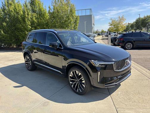 2026 Volvo XC90 B6 Plus 7-Seater
