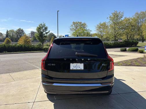 2026 Volvo XC90 B6 Plus 7-Seater