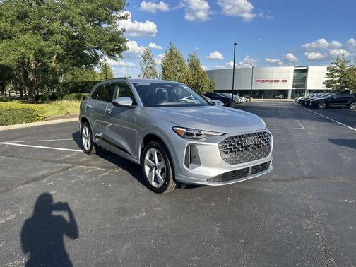 2025 Audi Q5 Premium Plus