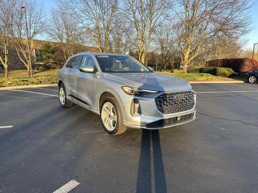 2025 Audi Q5 Premium Plus TFSI quattro S tronic