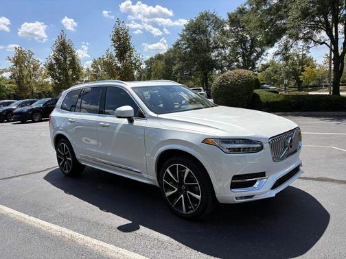 2023 Volvo XC90 B6 Plus 7-Seater