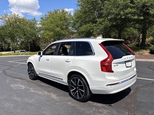 2023 Volvo XC90 B6 Plus 7-Seater