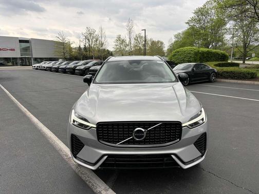 2025 Volvo XC60 B5 Core