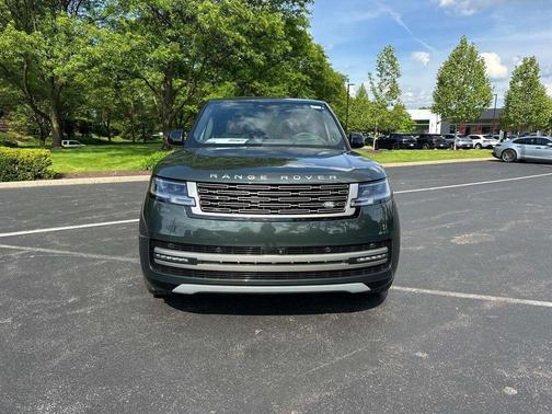 2025 Land Rover Range Rover P530 SE
