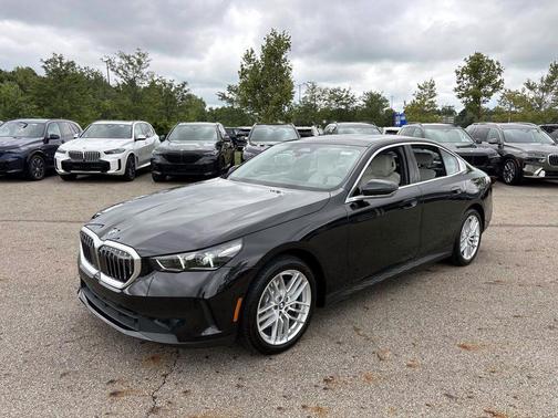 2025 BMW 530 i xDrive