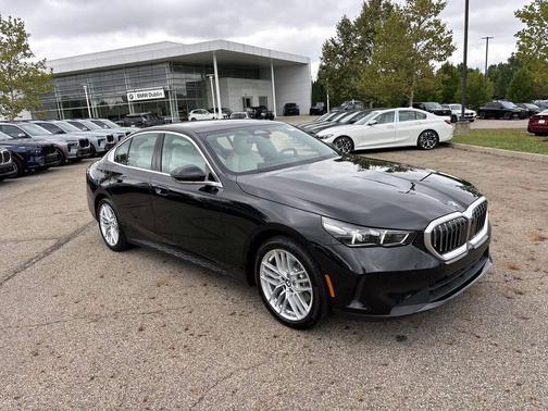2025 BMW 530 i xDrive