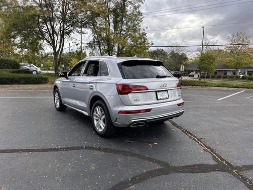 2023 Audi Q5 45 S line Premium
