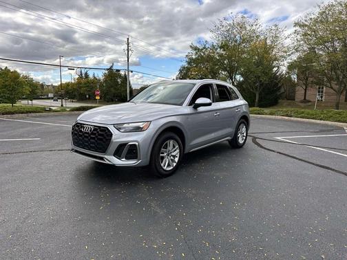2023 Audi Q5 45 S line Premium