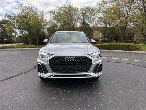 2023 Audi Q5 45 S line Premium