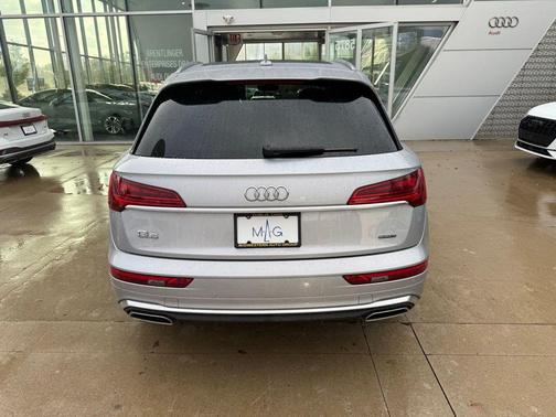 2023 Audi Q5 45 S line Premium
