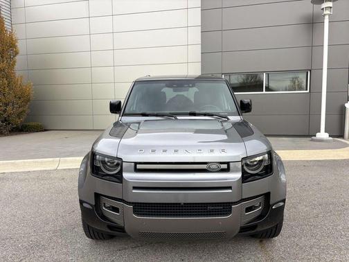 2022 Land Rover Defender 110 X-Dynamic HSE