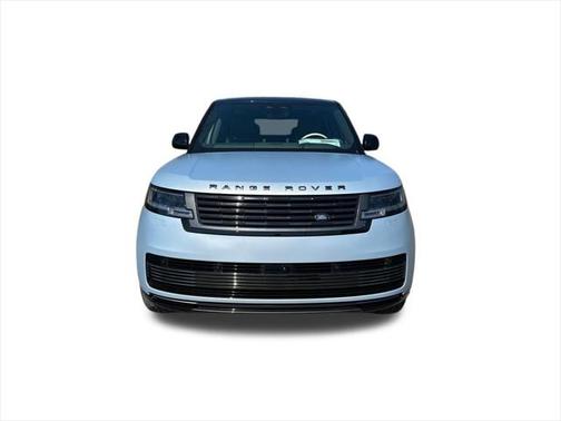 2025 Land Rover Range Rover P615 SV
