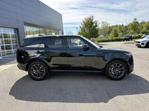 2025 Land Rover Range Rover Sport P360 S