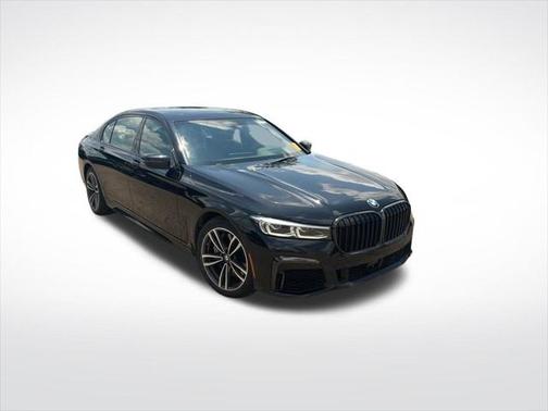 2022 BMW 750 i xDrive