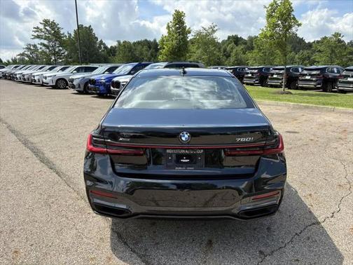 2022 BMW 750 i xDrive