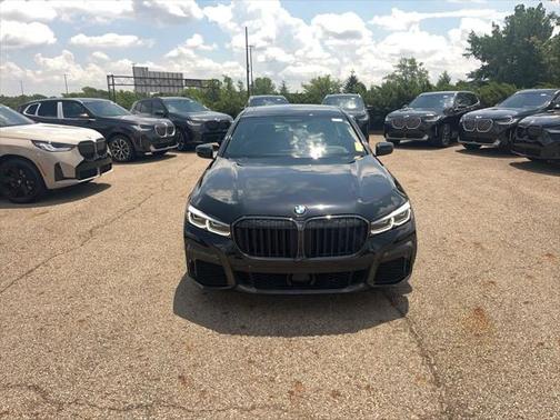 2022 BMW 750 i xDrive