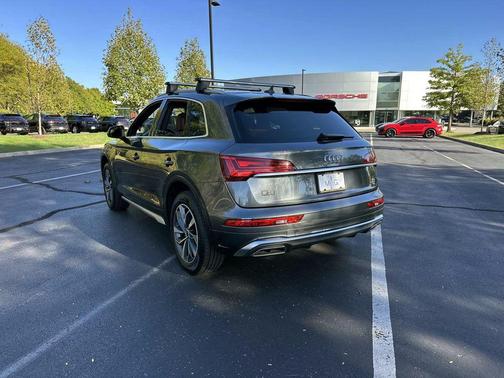 2022 Audi Q5 45 S line Premium Plus