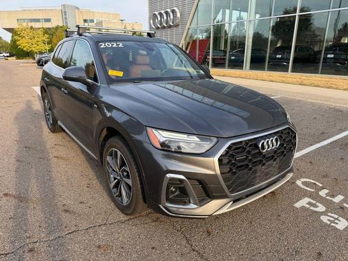 2022 Audi Q5 45 S line Premium Plus