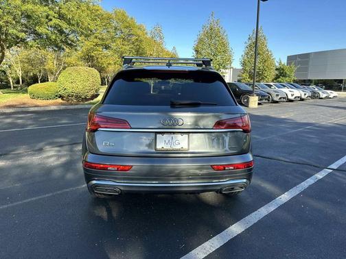 2022 Audi Q5 45 S line Premium Plus