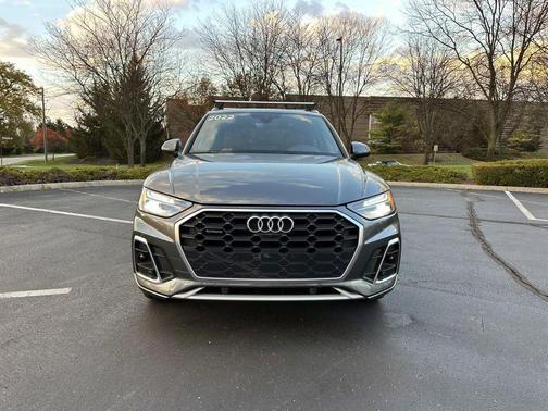 2022 Audi Q5 45 S line Premium Plus