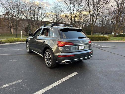 2022 Audi Q5 45 S line Premium Plus