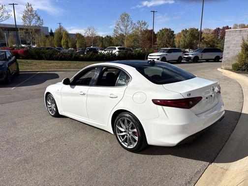 2022 Alfa Romeo Giulia Ti