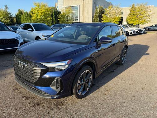 2023 Audi Q4 e-tron Premium Plus 50 quattro