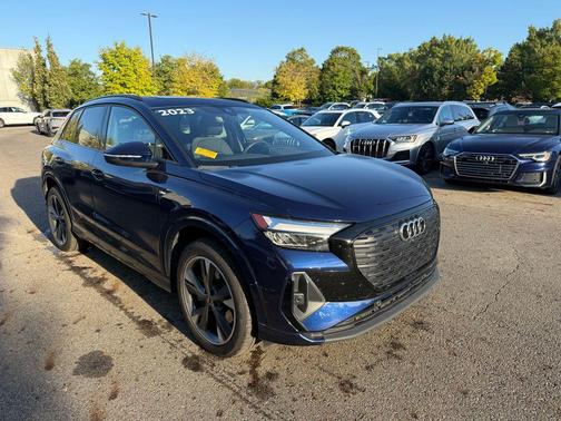 2023 Audi Q4 e-tron Premium Plus 50 quattro