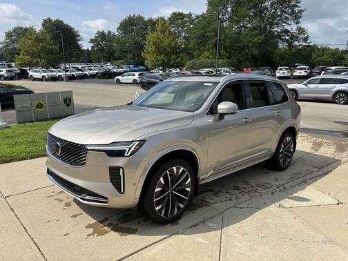 2026 Volvo XC90 B6 Plus 6-Seater
