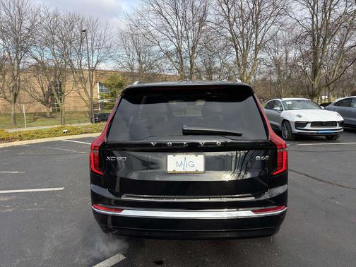 2026 Volvo XC90 B6 Plus 7-Seater