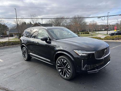 2026 Volvo XC90 B6 Plus 7-Seater