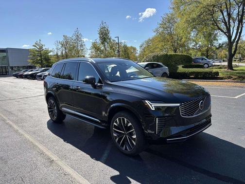 2026 Volvo XC90 B6 Plus 7-Seater