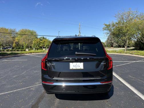 2026 Volvo XC90 B6 Plus 7-Seater