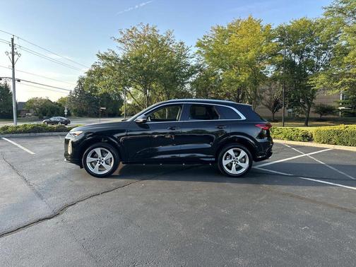 2025 Audi Q5 Premium Plus