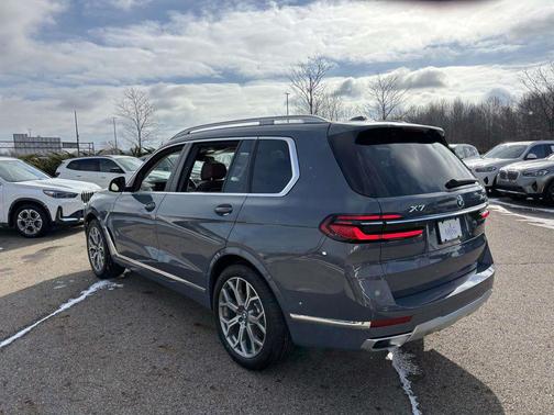 2026 BMW X7 xDrive40i