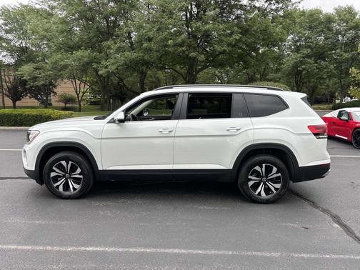 2026 Volkswagen Atlas 2.0T SE
