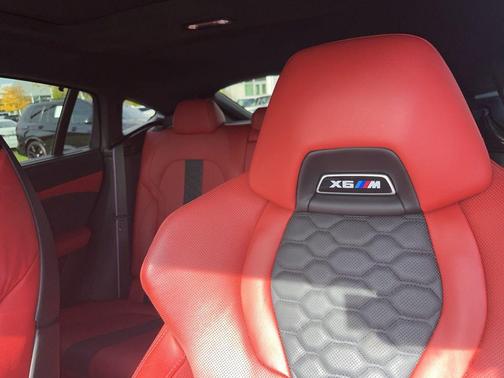 2022 BMW X6 M Base