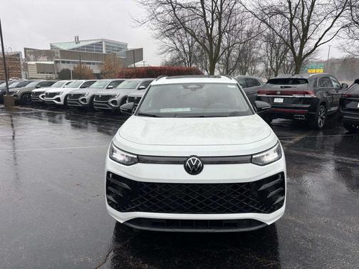 2026 Volkswagen Tiguan 2.0T SE R-Line Black 4MOTION