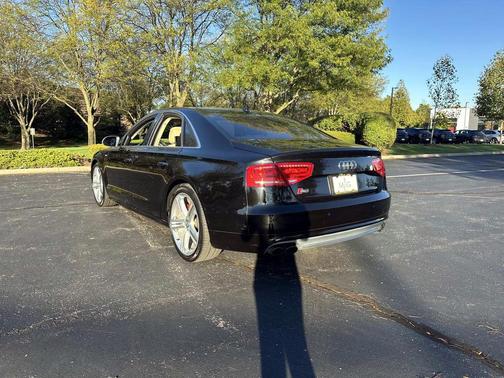 2013 Audi S8 4.0T