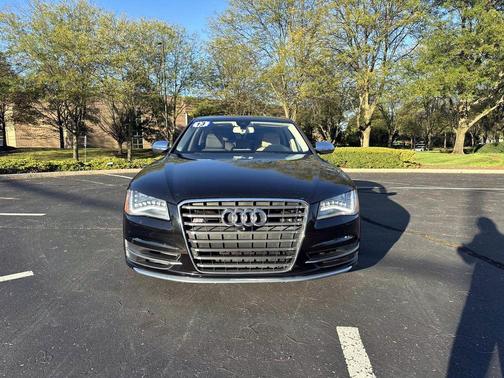 2013 Audi S8 4.0T