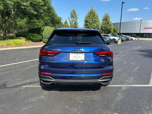 2025 Audi Q3 Premium 45 TFSI S line quattro Tiptronic