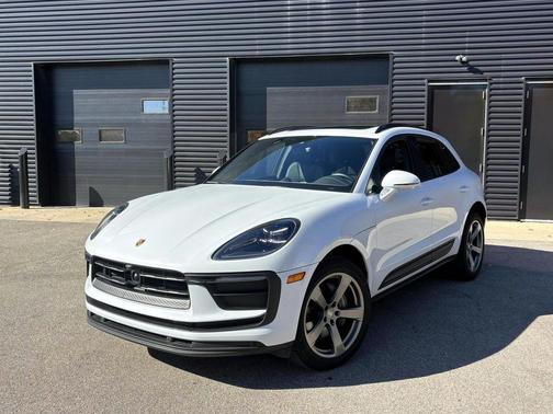 2024 Porsche Macan 