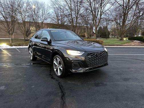 2023 Audi Q5 45 S line Premium Plus