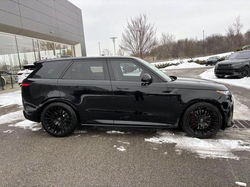 2025 Land Rover Range Rover Sport P635 SV Edition Two